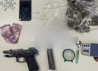 Polícia é recebida a tiros durante Operação Impacto em Cajazeiras VIII e drogas e armas são apreendidas