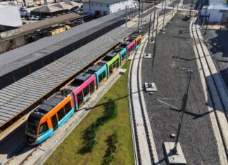 VLT inicia operação entre as Estações São Joaquim e Calçada em Salvador